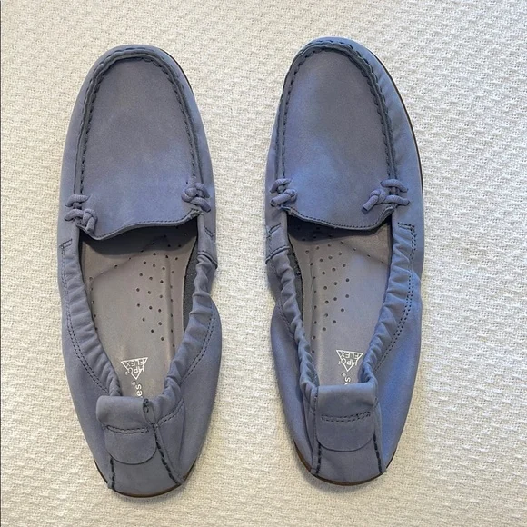 Hush Puppies Ceil Leather Driving Moccasin Loafers size 10 - Picture 2 of 9